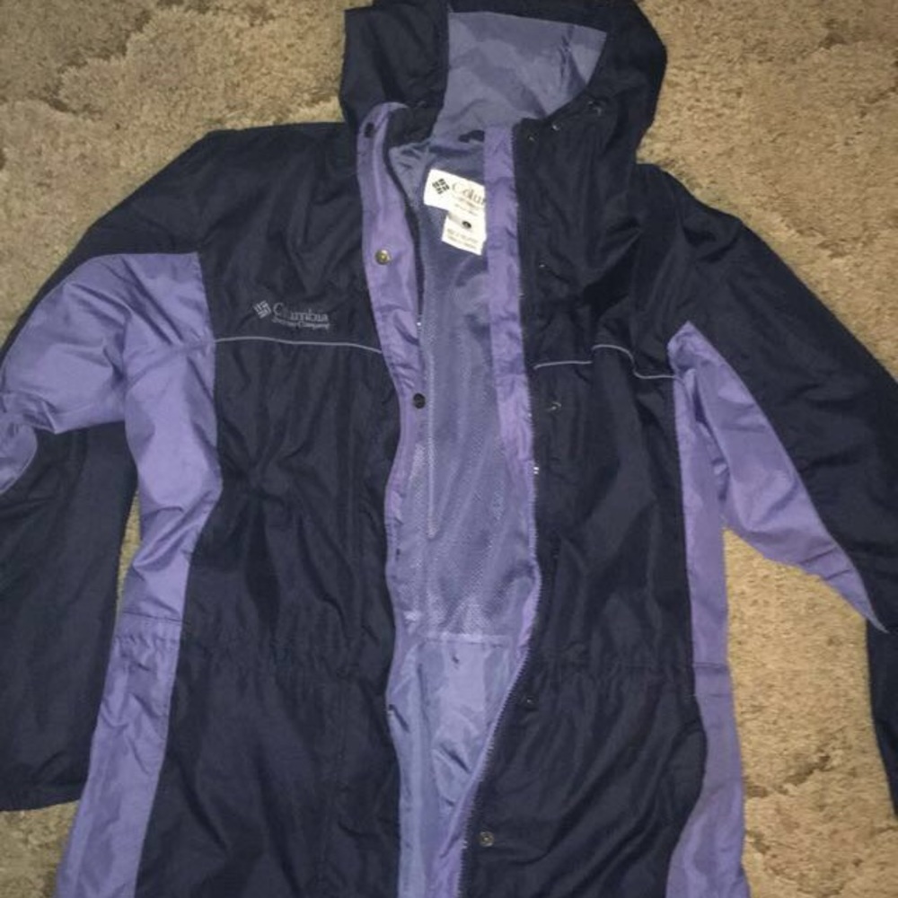 Women’s Columbia rain jacket